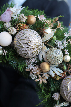 OD RĘKI Deco Beige&Gold, zachwycający świąteczny wianek, śr.54cm