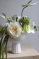 Wedding Day Leori biała kompozycja w pucharze