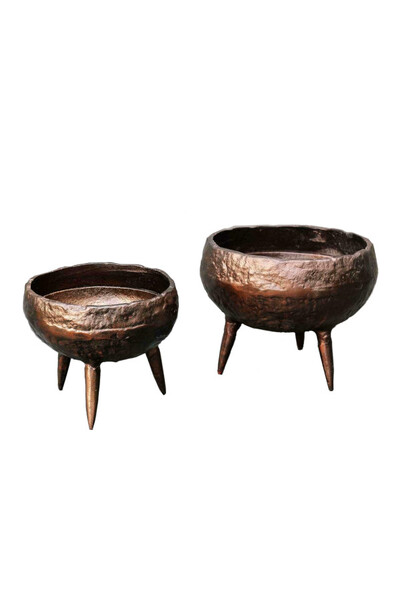 Rustic, metalowa osłonka na nóżkach