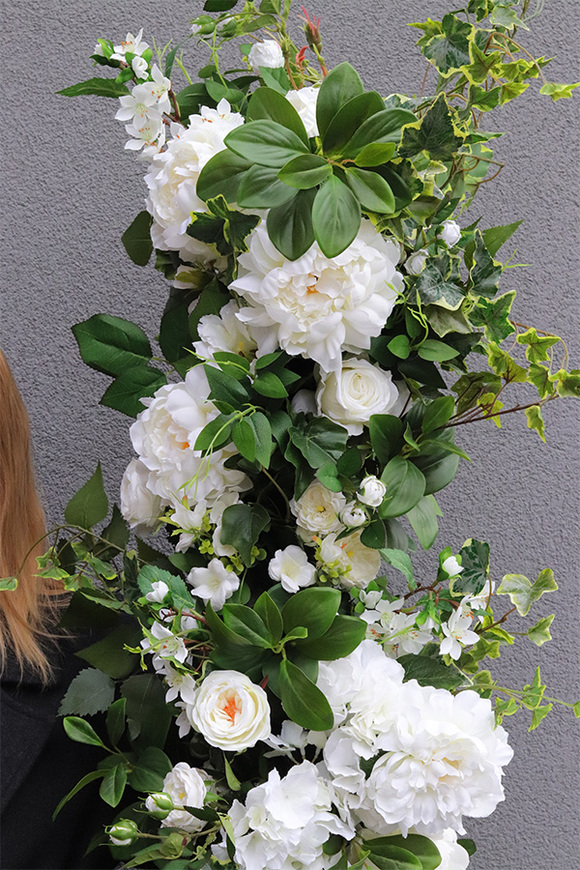 Biała Dama Big, dekoracyjna girlanda