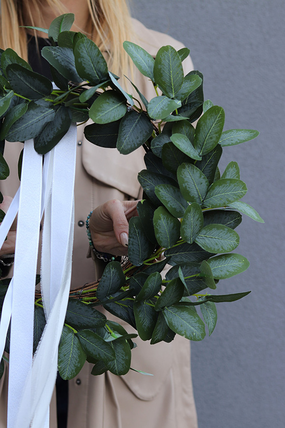 Eukaliptusovy, zielony wianek na drzwi