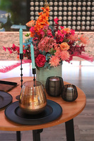 Bollywood 2, kompozycja kwiatowa w energetycznych kolorach