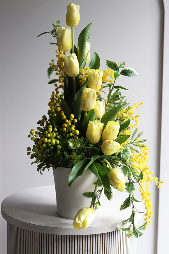 Żółte Tulipany, kompozycja wiosenna z tulipanami