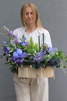 Błękit Lata, dekoracja nagrobna w skrzynce