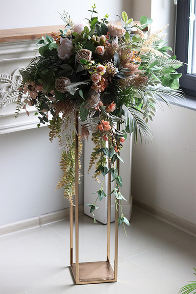 Sand Flowers, dekoracja kwiatowa na stojaku, mniejsza