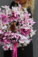 Magenite, wianek z kwiatów magnolii