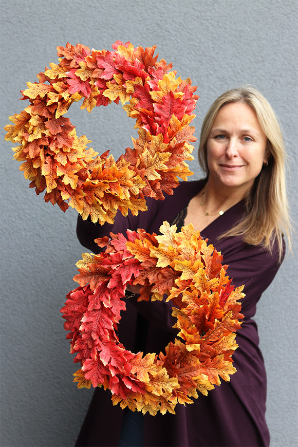 Autumn Vibes, jesienny wianek z kolorowych liści