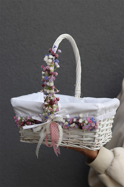 Kaszka Pastella Purple, dekorowany koszyczek wielkanocny z serwetką