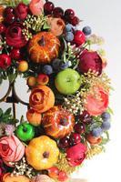 Jesienna Pani, jesienny wianek z owocami