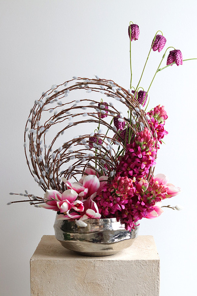 Spring Power, kompozycja wiosenna w naczyniu