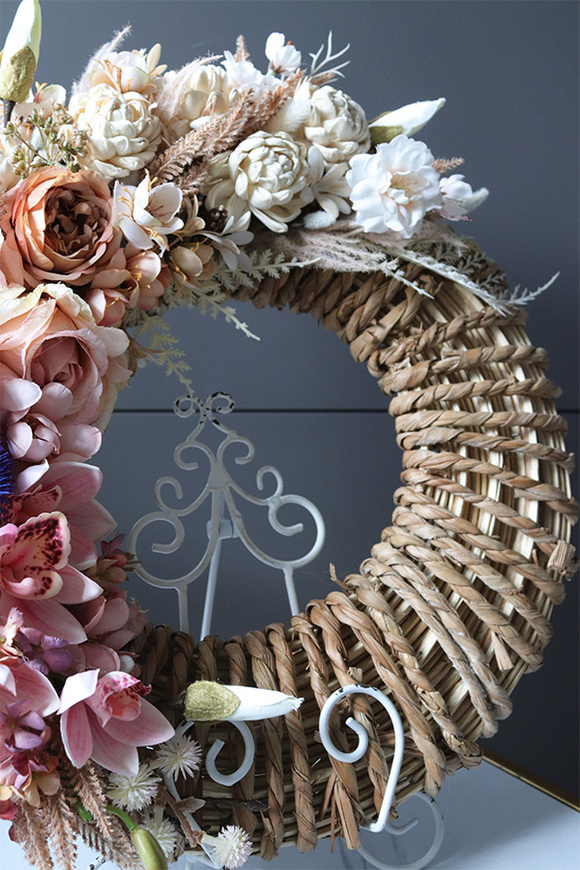 Sevilla, asymetryczny wianek dekoracyjny