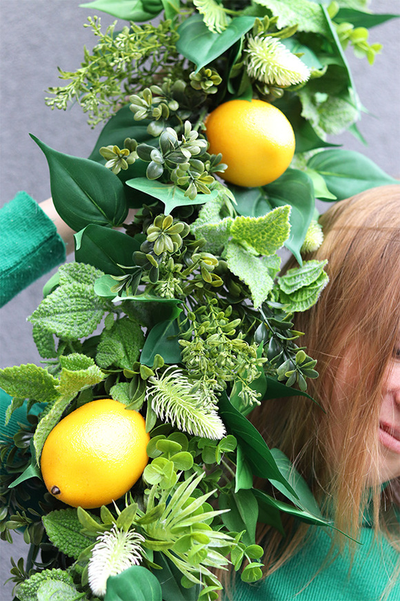 Włoskie Cytryny, zielona girlanda dekoracyjna z owocami
