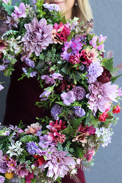 Gerresse, fioletowy wianek na drzwi