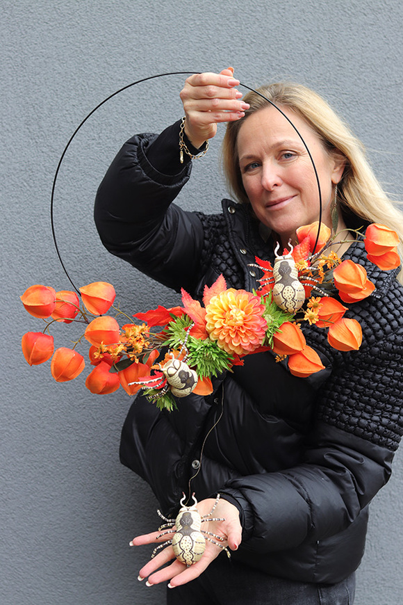 Halloween Spider Subtelle, jesienny wianek na drzwi