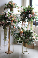 Sand Flowers, dekoracja kwiatowa na stojaku, mniejsza