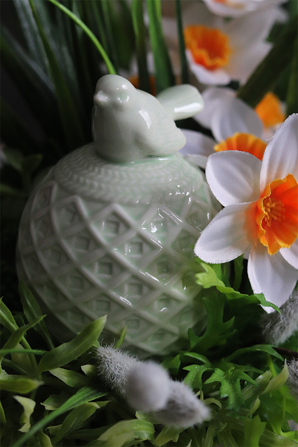 Bird in Flowers, stroik wielkanocny z ptaszkiem