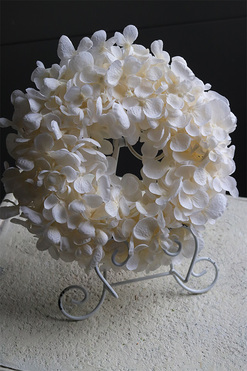 Leossi White, dekoracyjny wianek z hortensji, śr.25cm