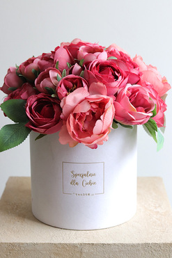 OD RĘKI Sweetie Peonies, flowerbox kwiatowy z peoniami, wys.27cm 