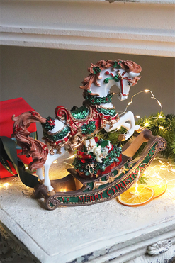 OD RĘKI Oldschool Toys A, konik na biegunach pozytywka, wym.22x17cm