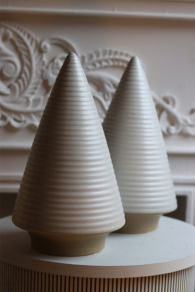 Simple Winter, choinka figurka świąteczna, kremowa