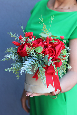 flowerbox z czerwonymi różami, Red Flower, wys.32cm 