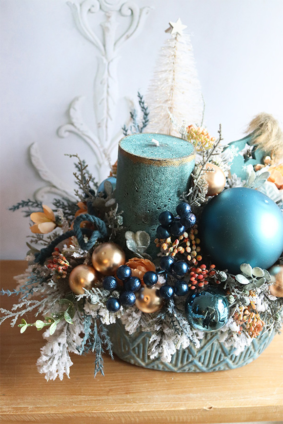 Turkusoni, stroik bożonarodzeniowy ze świecą