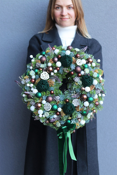 Dark Green, elegancki bożonarodzeniowy wianek, śr.37cm