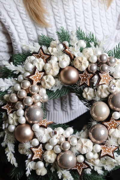 Cozy Christmas, świąteczny wianek na drzwi