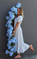 Blue Hydrangea, niebieska dekoracyjna girlanda z hortensji