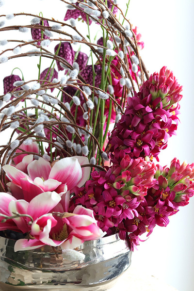 Spring Power, kompozycja wiosenna w naczyniu