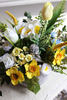 Śpij Aniołku, wiosenna dekoracja nagrobna