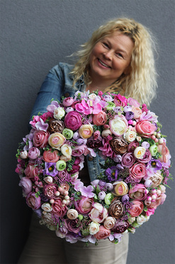 Perrasa Neriala, piękny kwiatowy wianek na drzwi, śr.50cm 