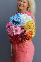 Tęczowy, wianek na drzwi z owocami