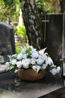 Lorient Wide, kompozycja nagrobna w misie