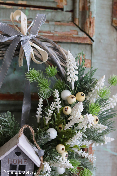 Domenita, uroczy wianek z sercem - zawieszką, śr.30cm