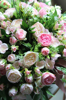 bogaty flowerbox z różami, Różana Kraina, wys.40cm