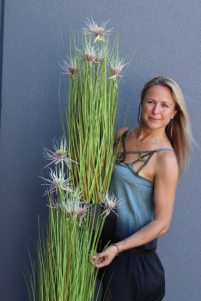 Marieta, sztuczna trawa z kwiatostanami, wys.90cm