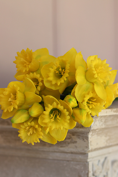 bukiet silikonowych wiosennych żonkili