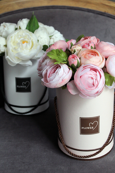kompozycja kwiatowa / bukiet flowerbox Różowe Pełniki, wys.27cm