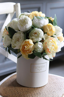 bogaty flowerbox z peoniami, Peonies Gold, wys.40cm