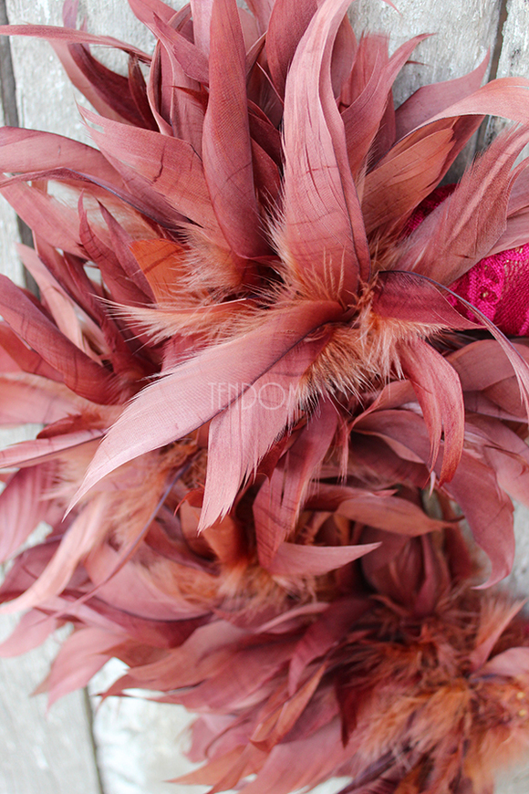 efektowny wieniec / wianek Kogucie Pióra, śr.35cm