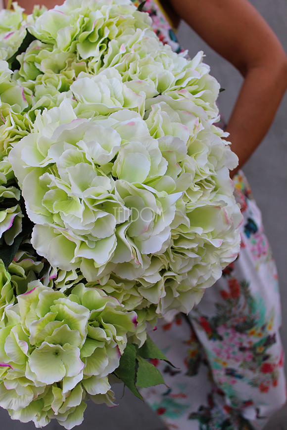 kosz Love Provance z pistacjowymi hortensjami wys.55cm 