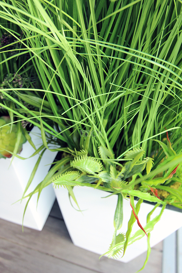 kompozycja Trawy Anna w białej donicy,  wys.160cm 