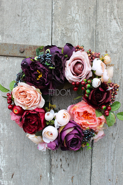 England, elegancki wianek na drzwi, śr.32cm