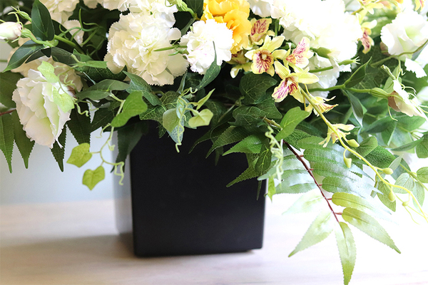 Lawinia, kompozycja dekoracja nagrobna, wym.60x70cm 