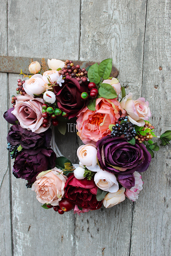 England, elegancki wianek na drzwi, śr.32cm