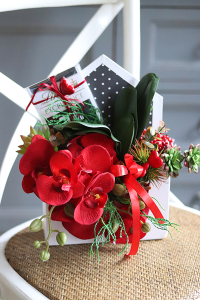 elegancka koperta flowerbox z czekoladą, Walentyna, wym.30x28cm 