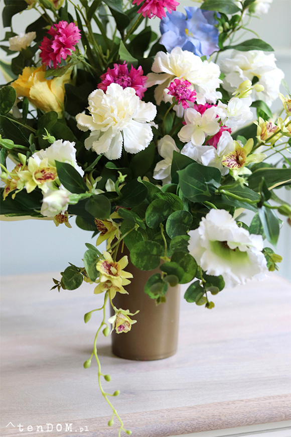 Lawinia, bukiet / dekoracja nagrobna, wys.60cm