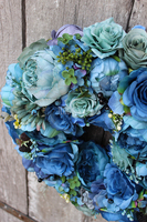 Błękit Nieba, mięsisty wianek na drzwi, śr.36cm