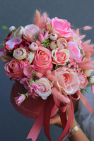 Koralowy Velvet, różowy welurowy flowerbox, wys.31cm